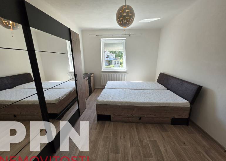 Pronájem bytu 85  m²