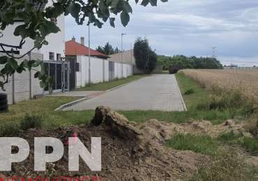 Prodej stavebního pozemku 808  m²