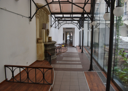 Pronájem komerčního prostoru, Obchodní, 280 m²